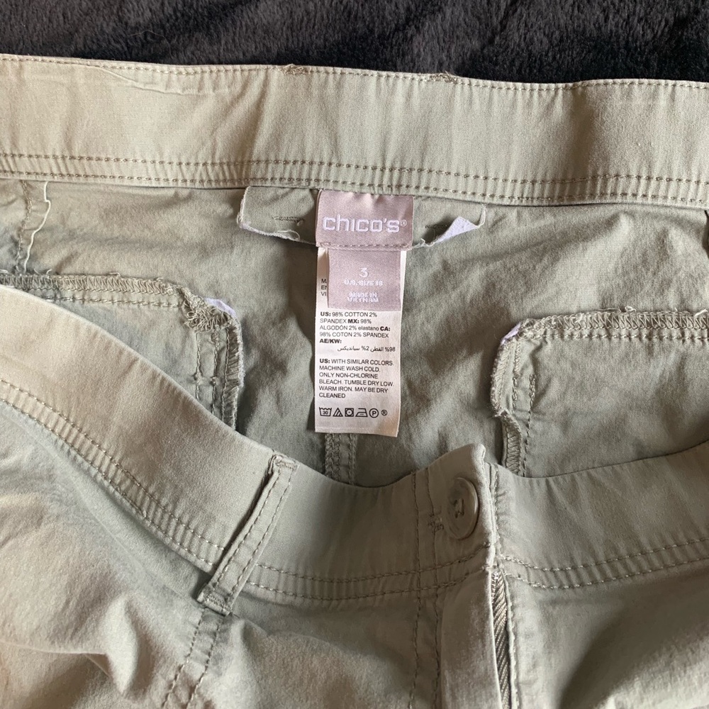 Chico’s stretchy crisp cotton shorts 16 - Picture 2 of 7